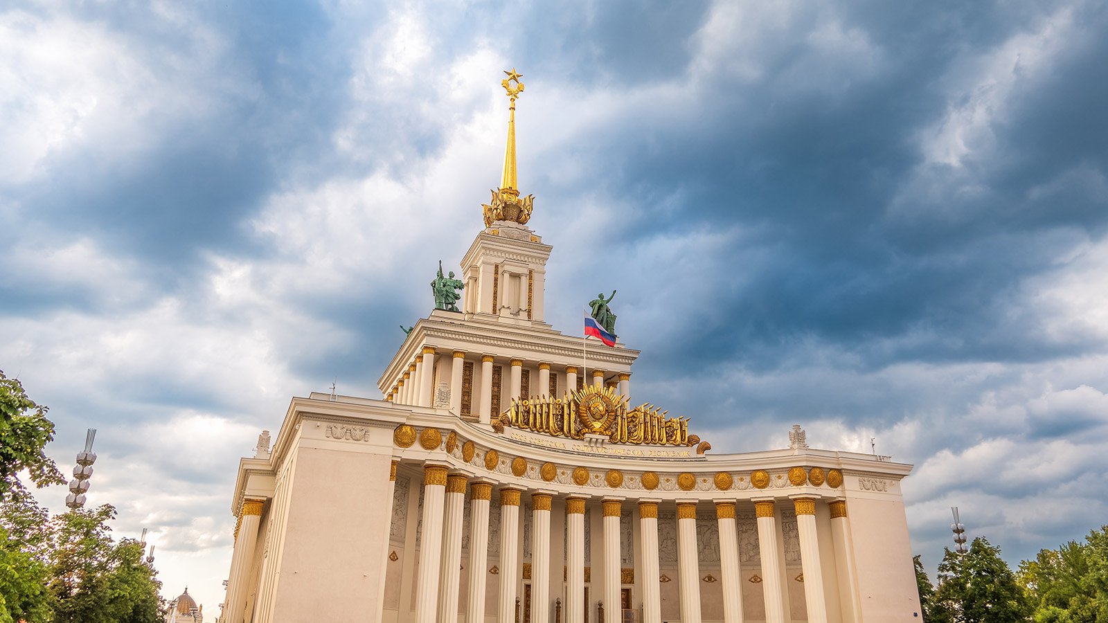 В Москве открылась выставка «Искусство сцены. Академическая живопись»