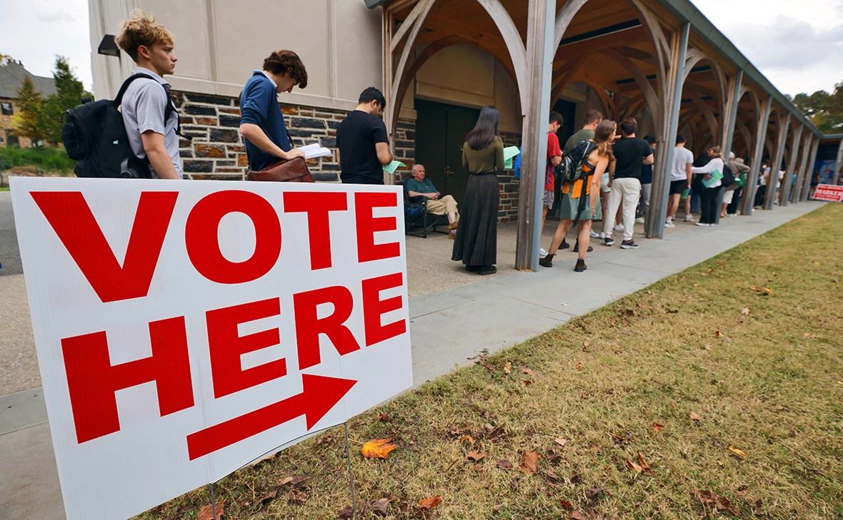 Jonathan Drake / Reuters