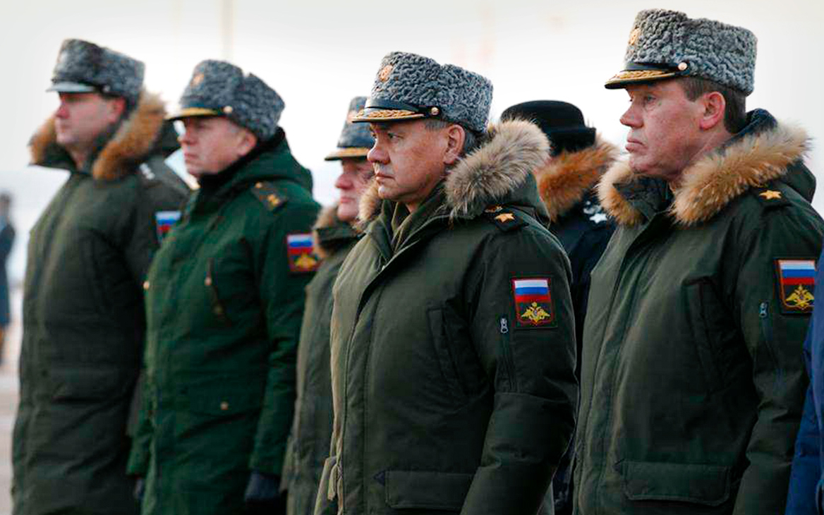Минобороны предложило лишить армейских генералов каракулевых шапок