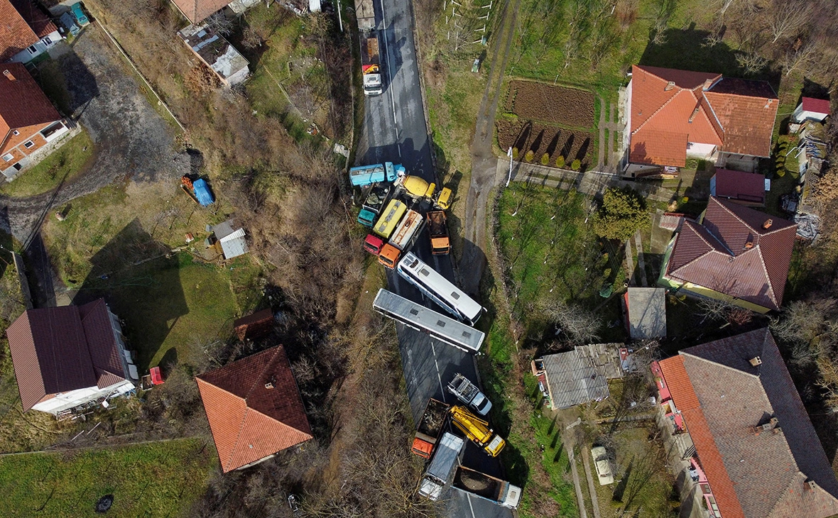 Florion Goga / Reuters