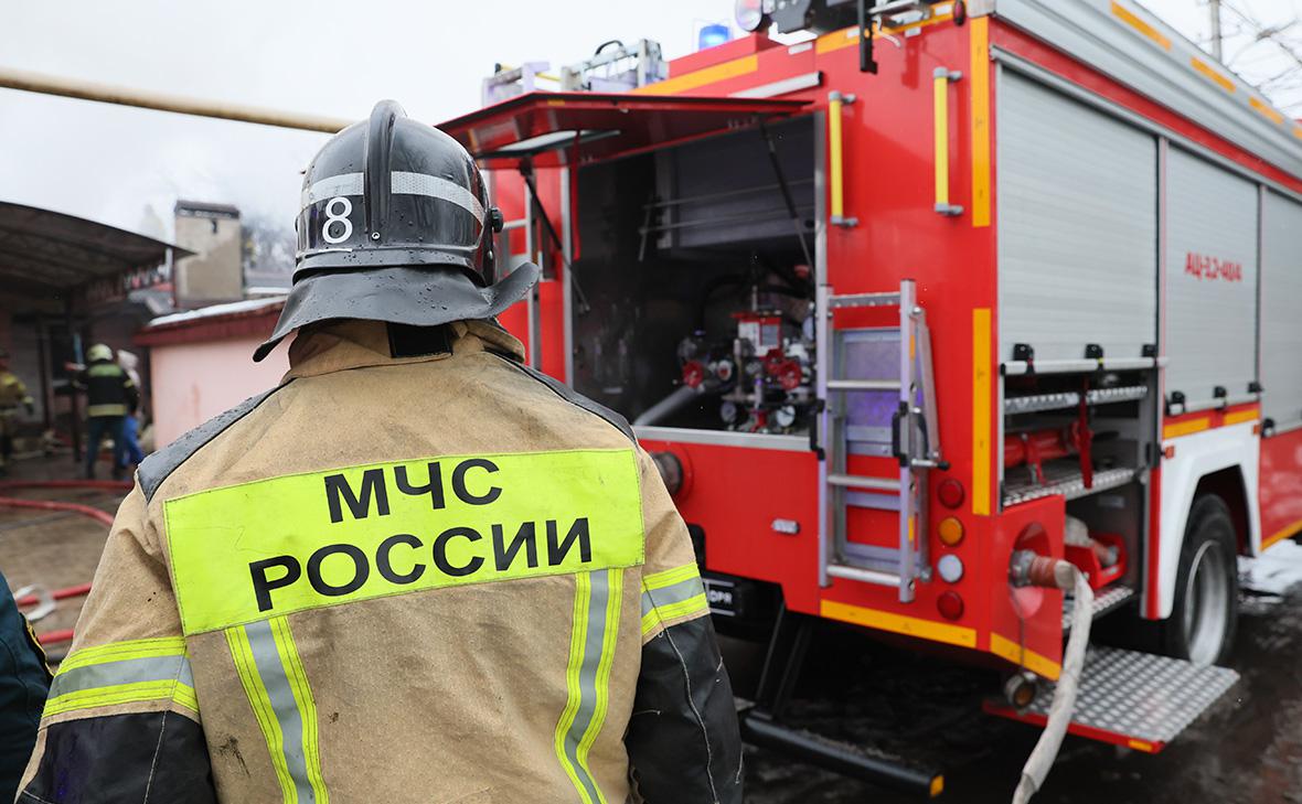 В ДНР при тушении пожара пострадали три сотрудника МЧС