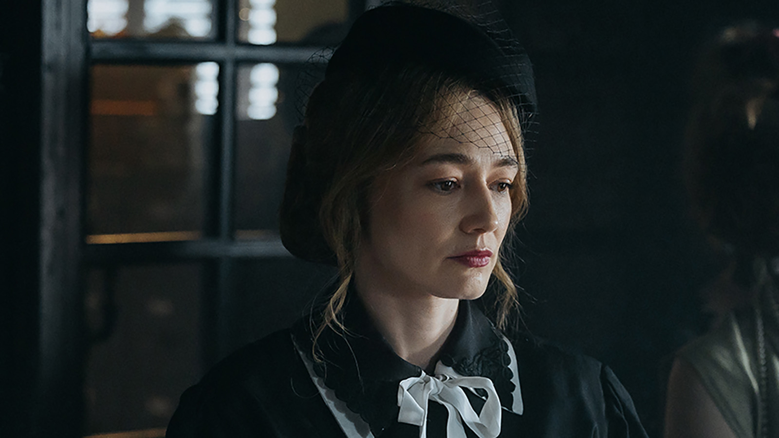 Оксана Акиньшина на съемках сериала «Константинополь»