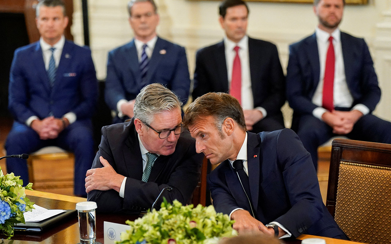 Многостороннее обсуждение между Трампом, Зеленским и европейскими политиками началось около 22:00 мск