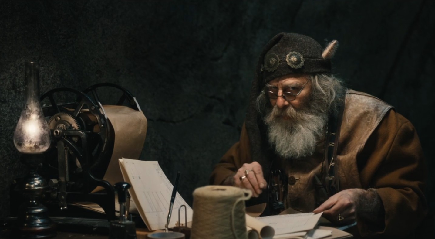 Кадр из фильма&nbsp;Tonttu (&laquo;Невероятные приключения в стране чудес&raquo;)