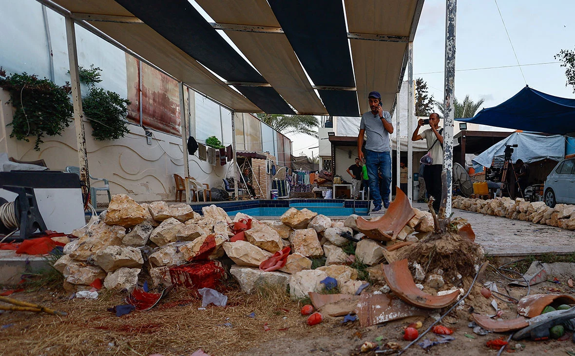 Mahmoud Issa / Reuters