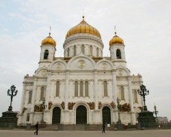 Суд посчитал, что в московском храме Христа Спасителя никто ничем не торгует