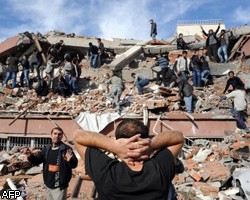 Число жертв землетрясения в Турции возросло до 264 человек