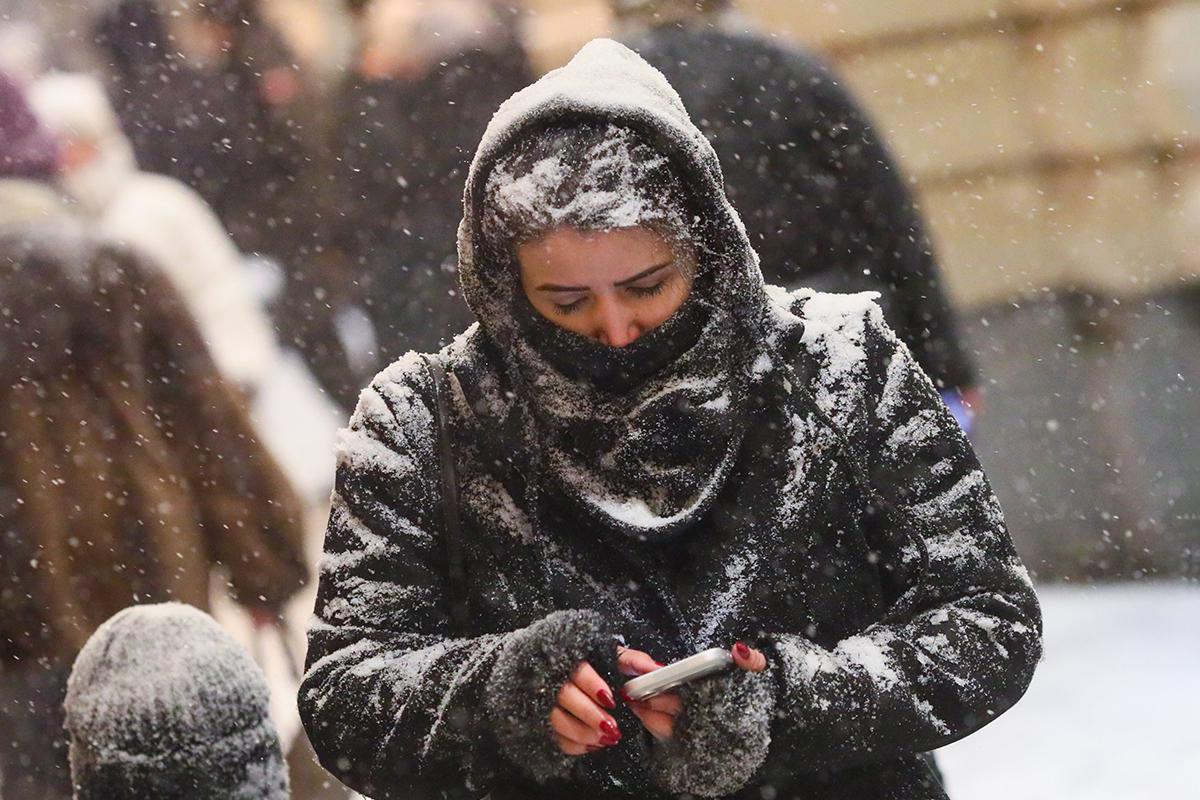 Вечерний снегопад в Москве, 8 января 2026 года