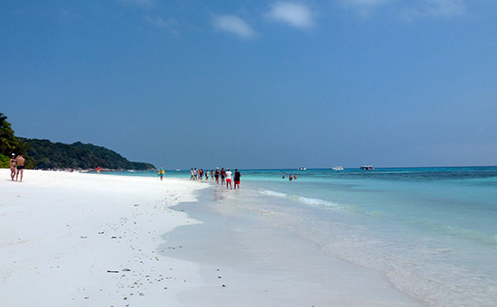 Пляж на&nbsp;острове Ко&nbsp;Тачай в Таиланде



