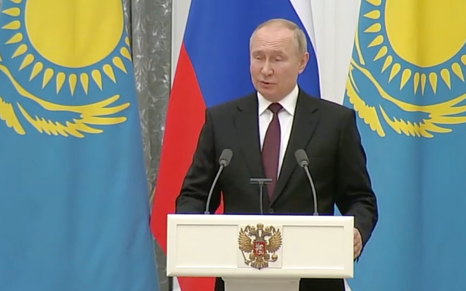 Путин объяснил слова о «красавице» и Украине