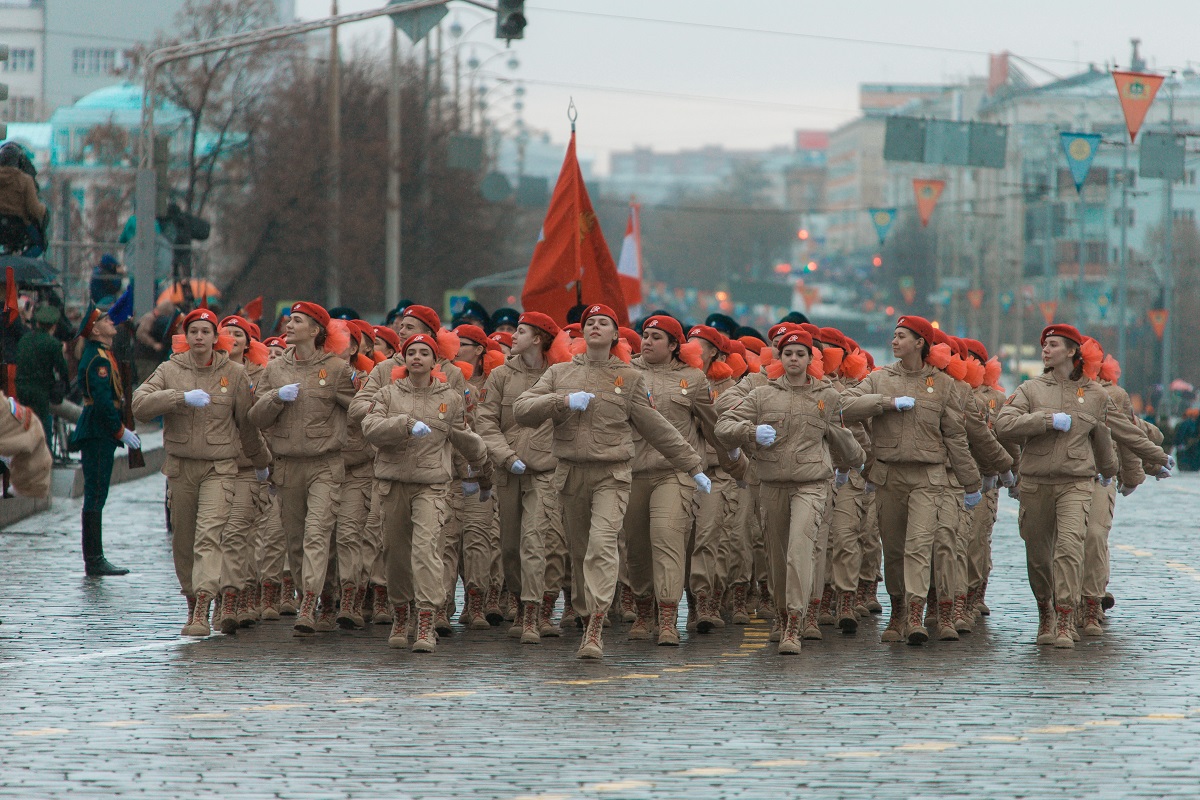 В Госдуме неожиданно возник вопрос, куда делись 60 млрд. рублей выделенные на патриотическое воспитание молодежи России