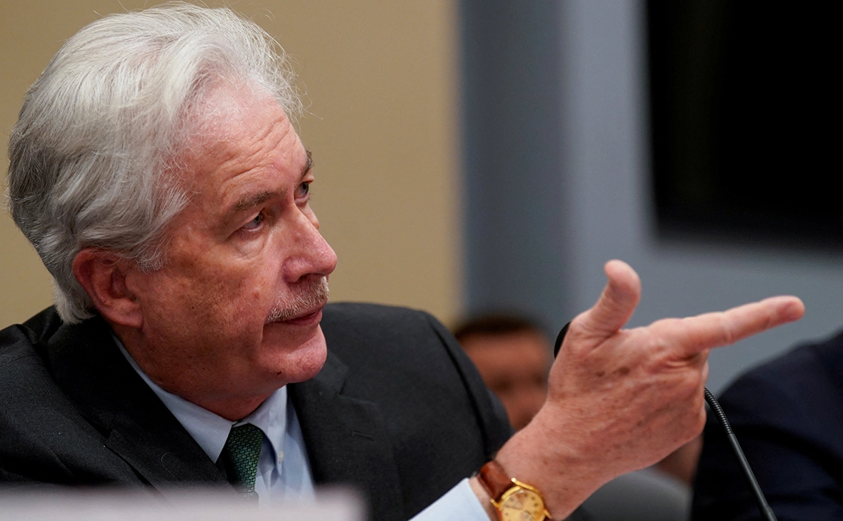 Ken Cedeno / Reuters