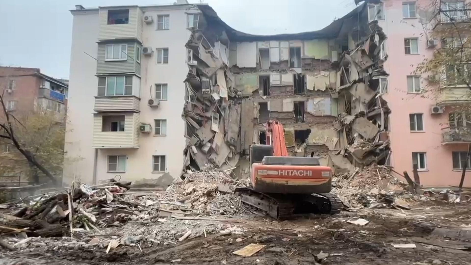 Как выглядит обрушившийся в Астрахани дом. Видео