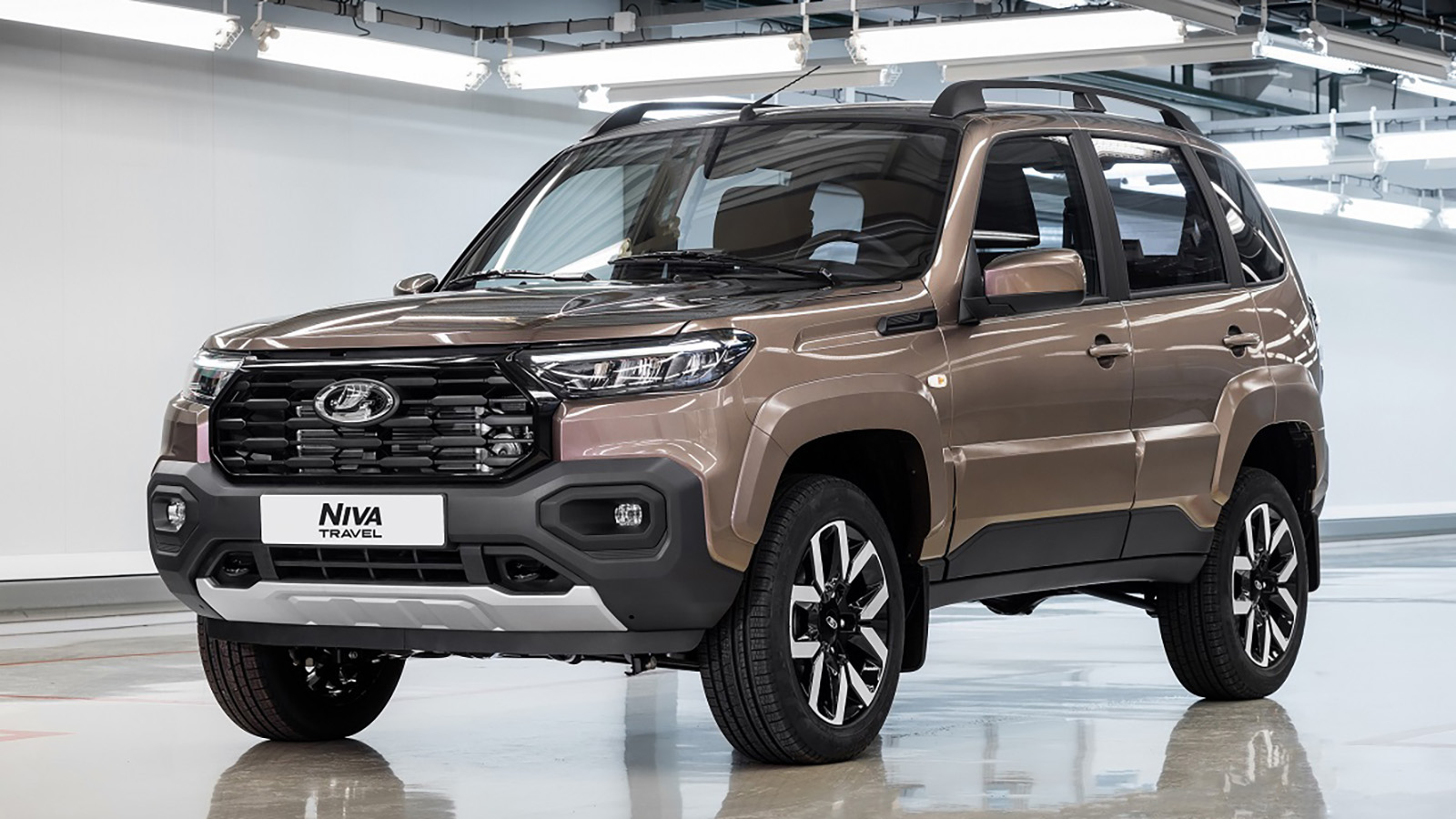 Lada Niva Travel