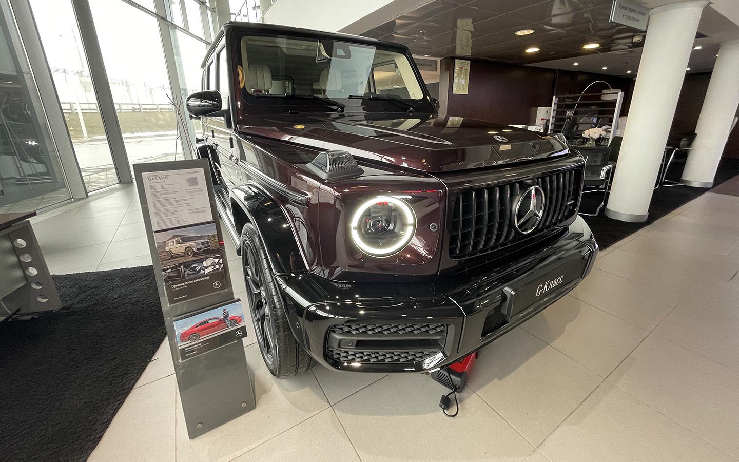 В Россию ввезли 19 тыс. новых Mercedes. Мы узнали их происхождение