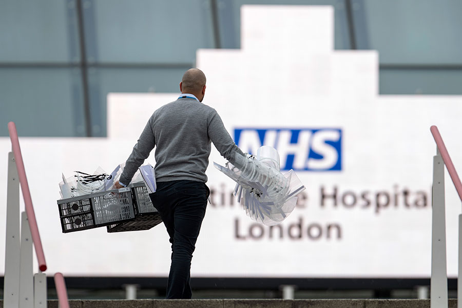 Планируется, что больница NHS Nightingale откроется для пациентов на следующей неделе