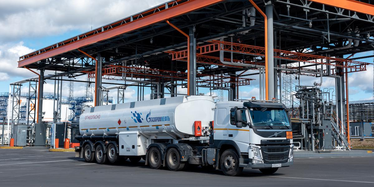Маркетплейс «Вебнефть» от «Газпром нефти» расширит сервисы для оптовиков