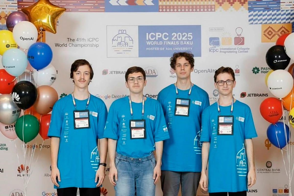 Cтуденты СПбГУ на чемпионате ICPC