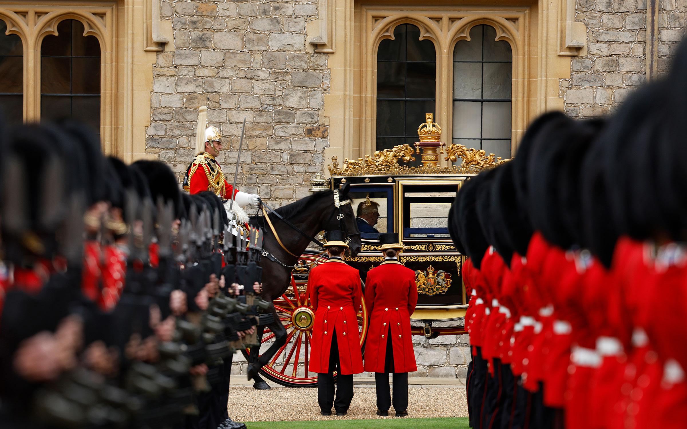 Панна-котта и копрометирующие видео: как Трамп съездил к Карлу III