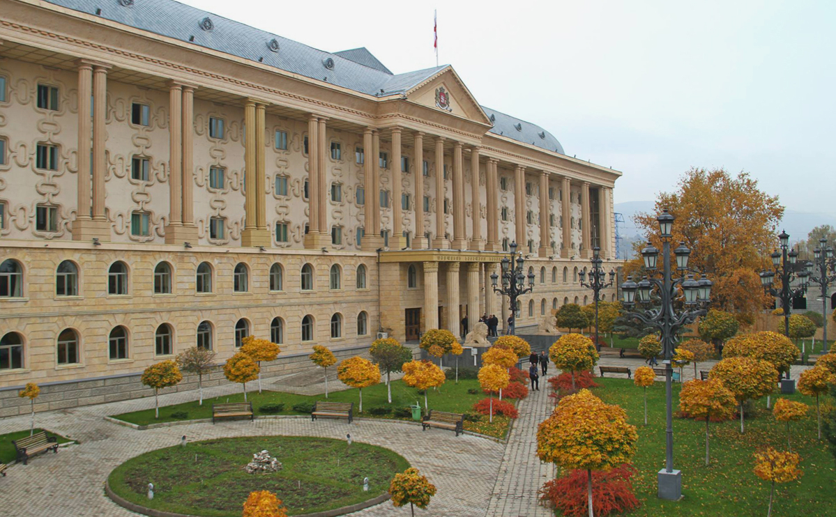 Вид на здание Тбилисского городского суда