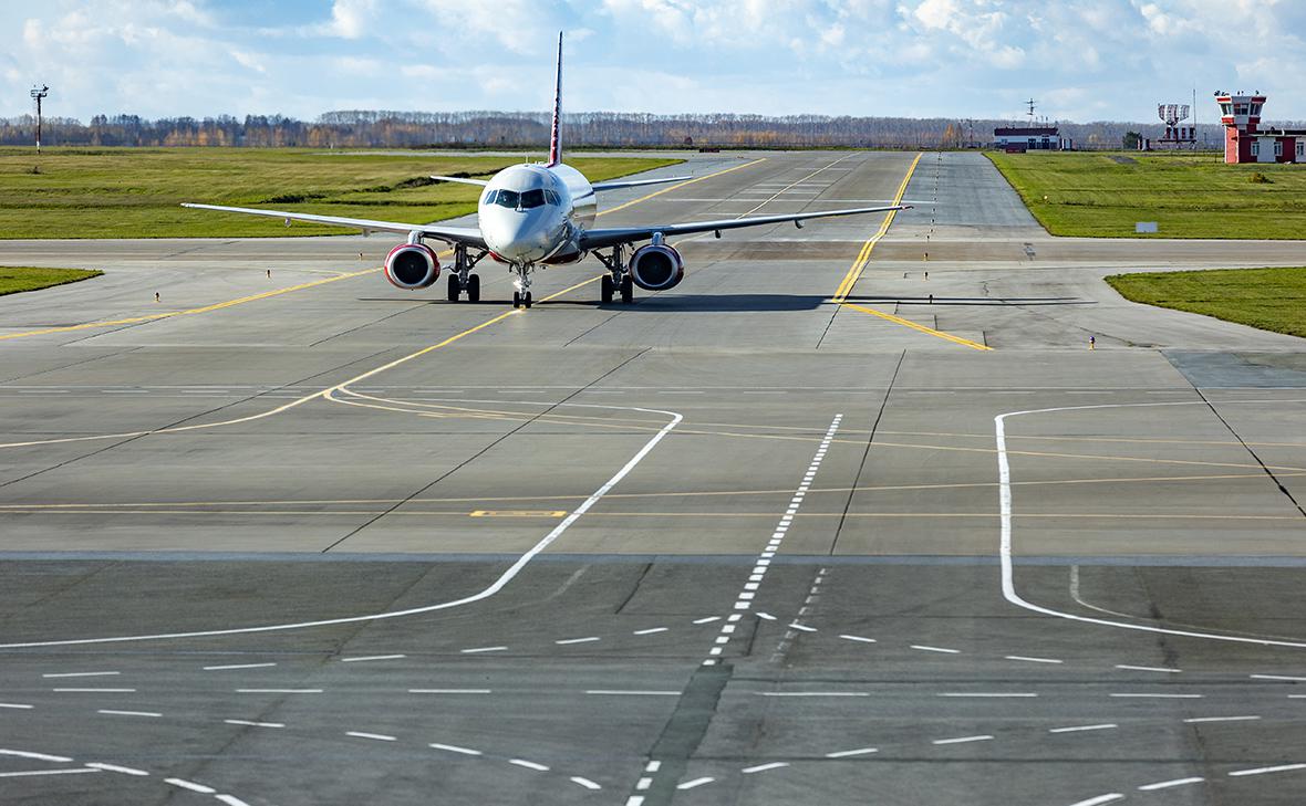 Самолет Sukhoi Superjet 100