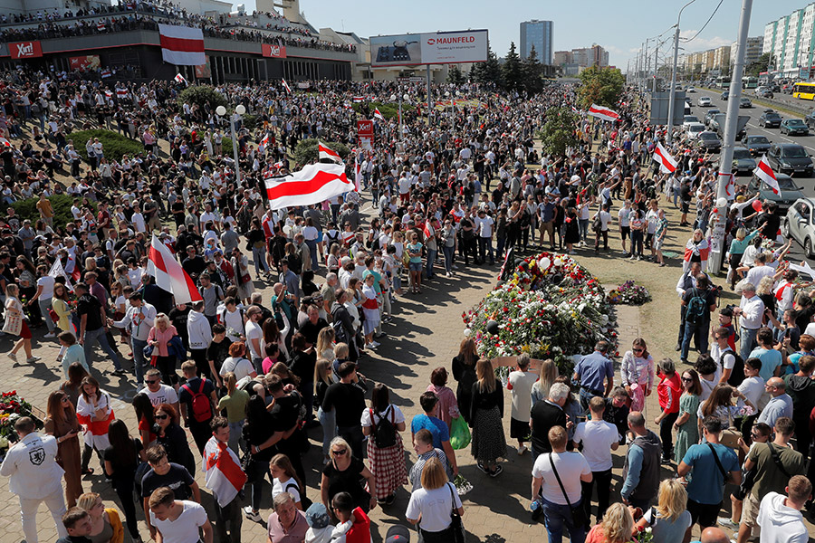 15 августа прошли похороны Александра Тарайковского. Митинги в его память состоялись во многих городах Белоруссии