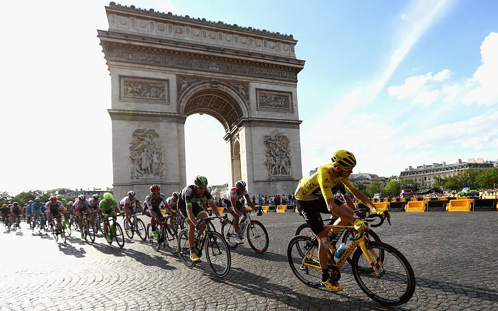 Впервые в истории финиш «Тур де Франс» пройдет не в Париже