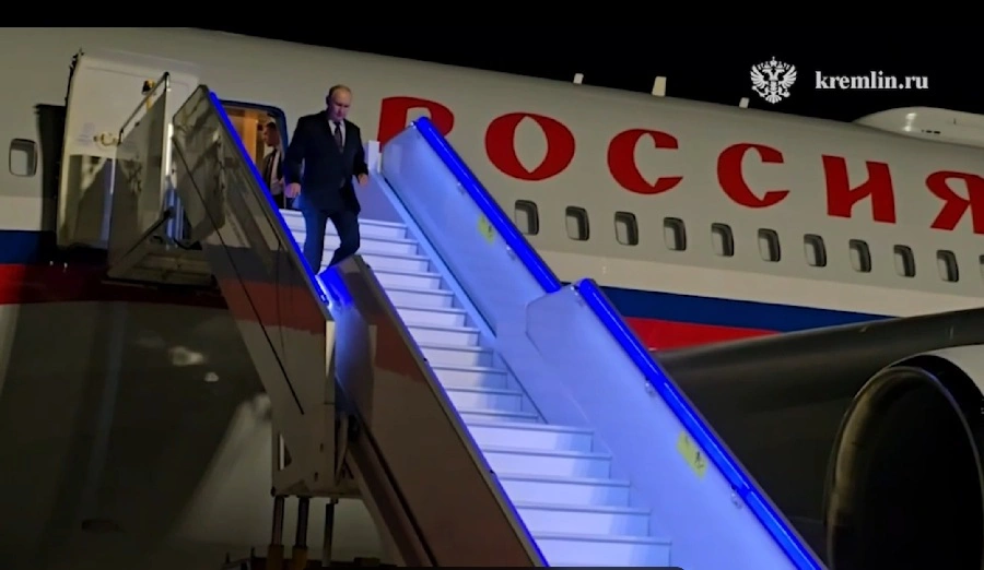 Скрин видео из канала Кремля в Максе