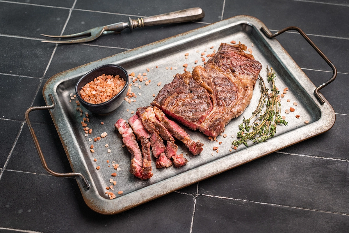 Сомелье и шефы рассказали о самых необычных подарках на Новый год