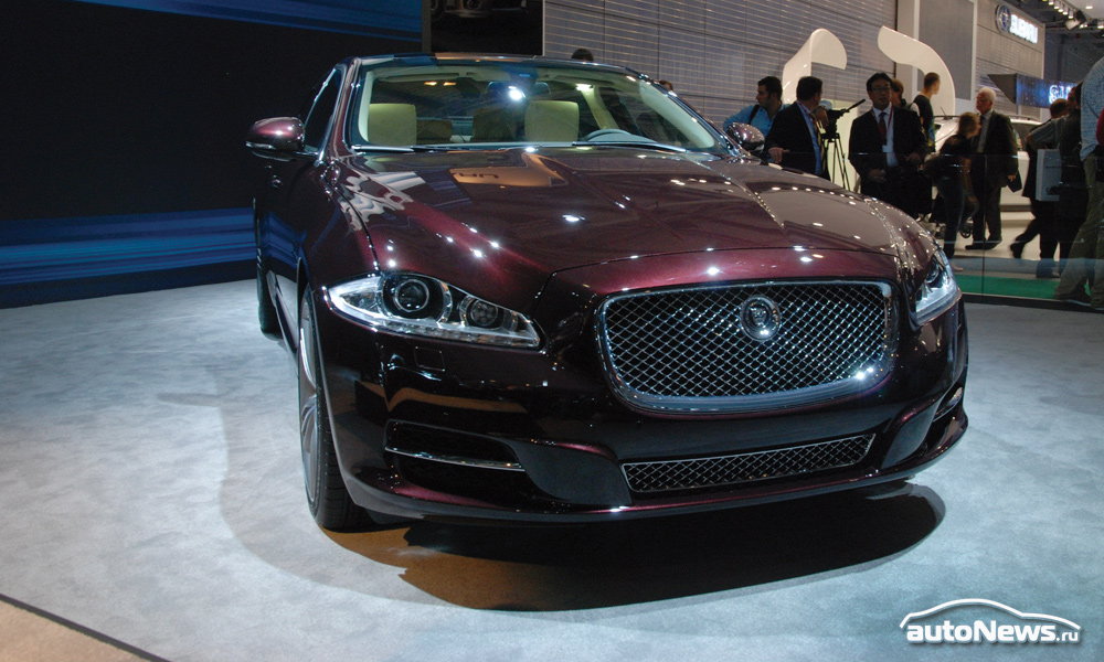 Мировая премьера бронированного Jaguar XJ прошла в Москве