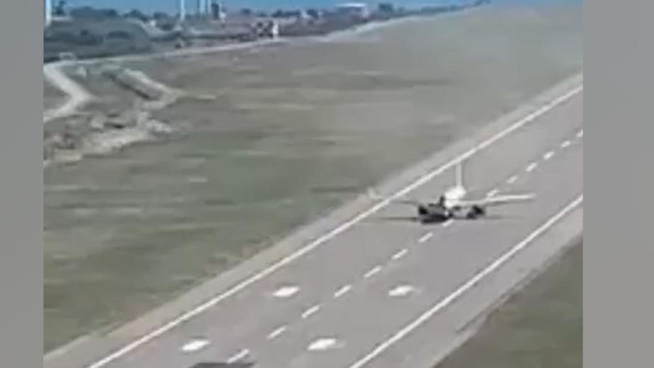 В аэропорту Геленджика приземлился первый за три года рейс. Видео