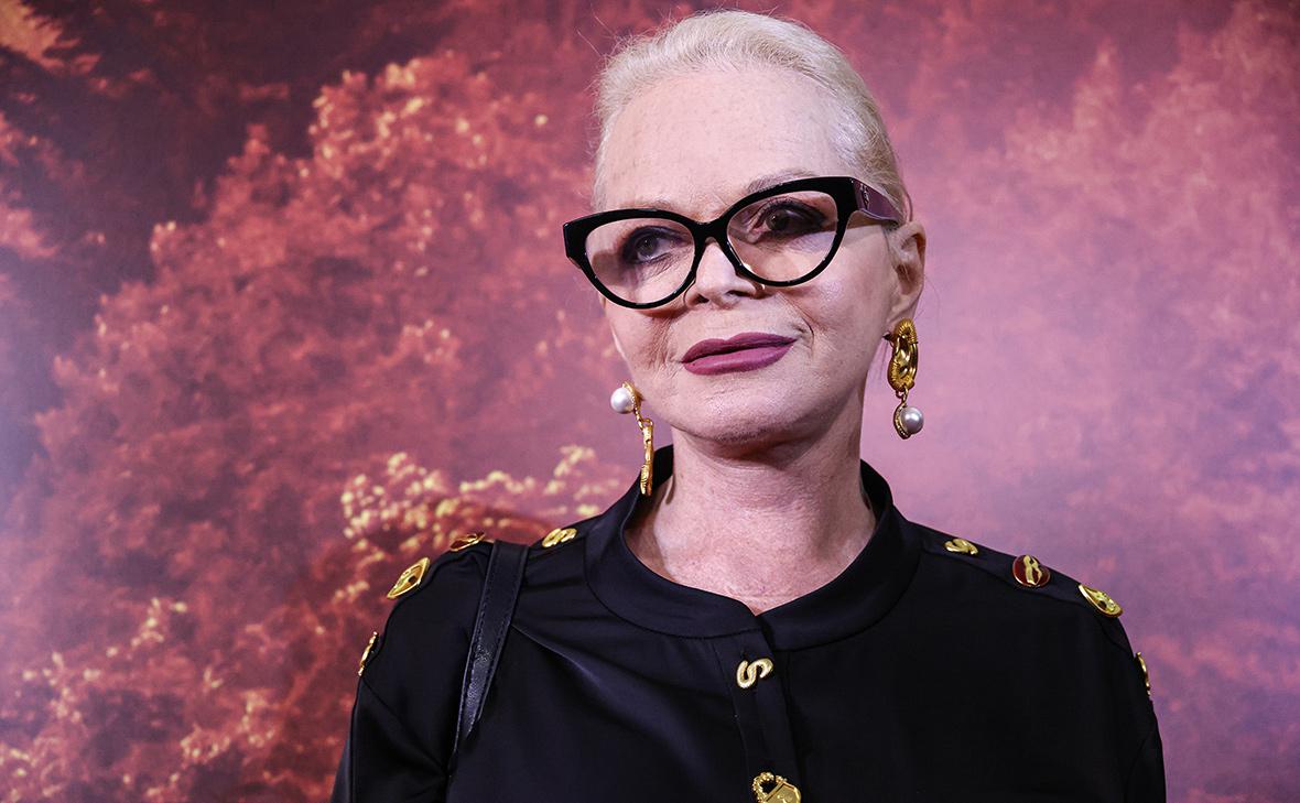 Лариса Долина