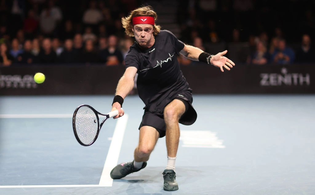 Julian Finney / Getty Images