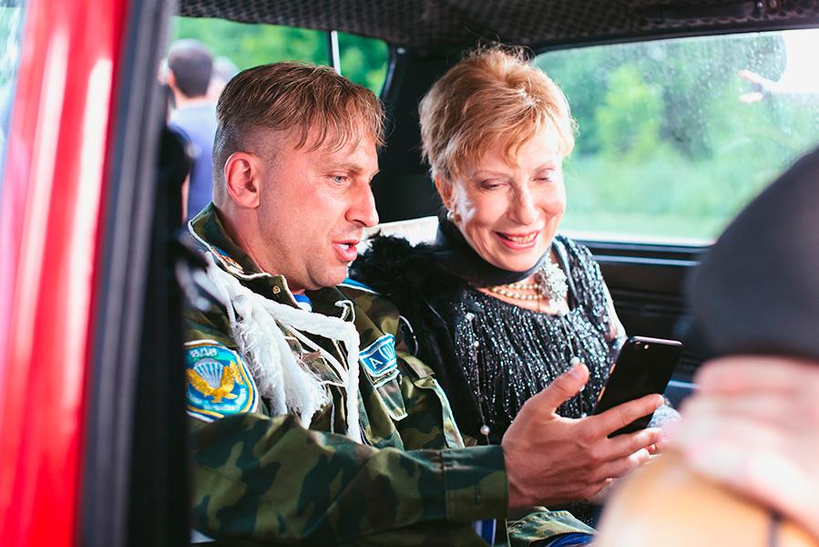 Дмитрий Нагиев и Инна Чурикова на съемках фильма &laquo;Самый лучший день&raquo; в Тульской области