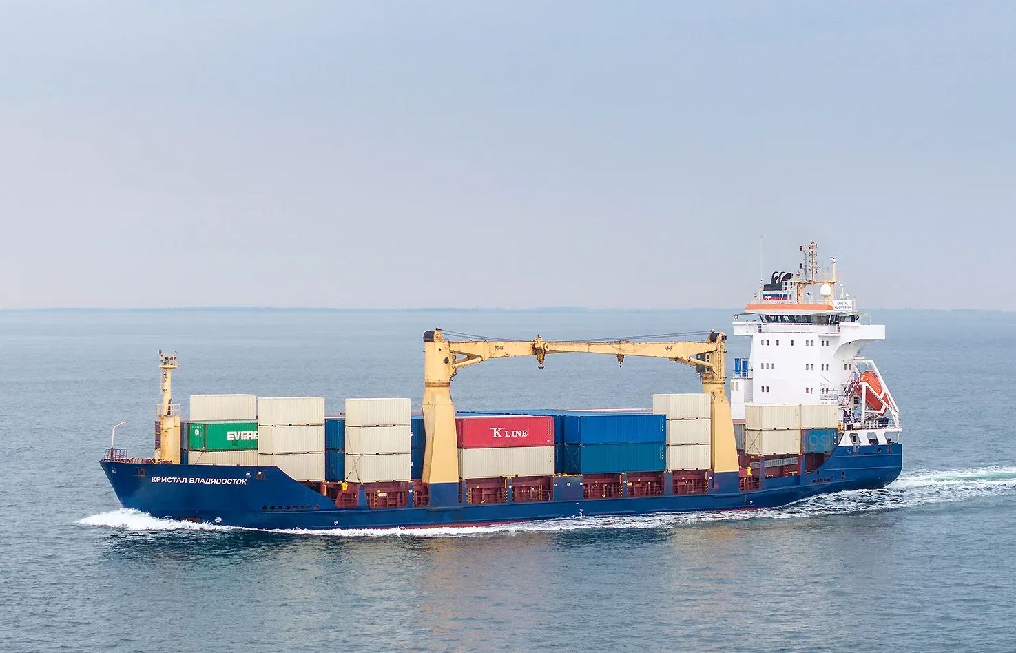 Судно &laquo;Кристал Владивосток&raquo;