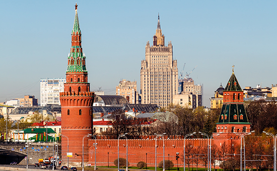 Вид на&nbsp;Кремль и&nbsp;здание МИД России
