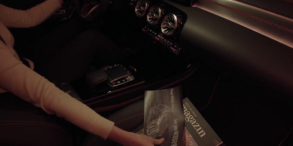 Mercedes показал на видео интерьер нового CLA
