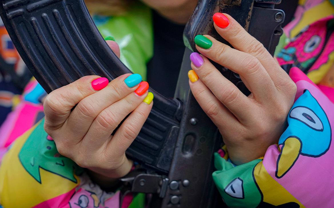Минобороны Украины допустило запрет на выезд для военнообязанных женщин