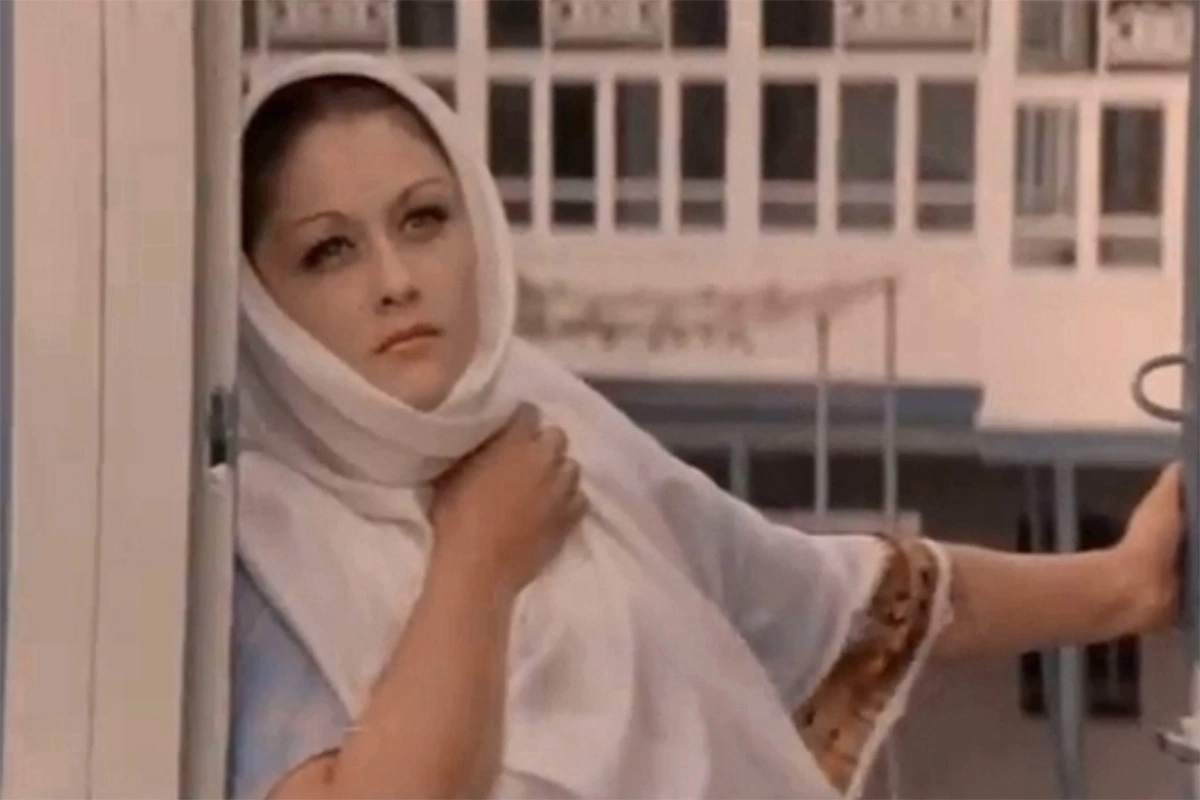 Кадр из фильмов «Пора красных яблок» (1981)