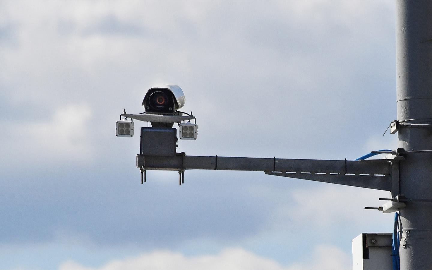 Вот как камеры будут «штрафовать» водителей без ОСАГО. Но есть нюансы