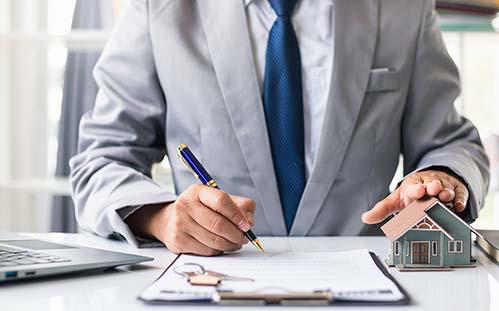 Банки не стали снижать ипотечные ставки после снижения ключевой