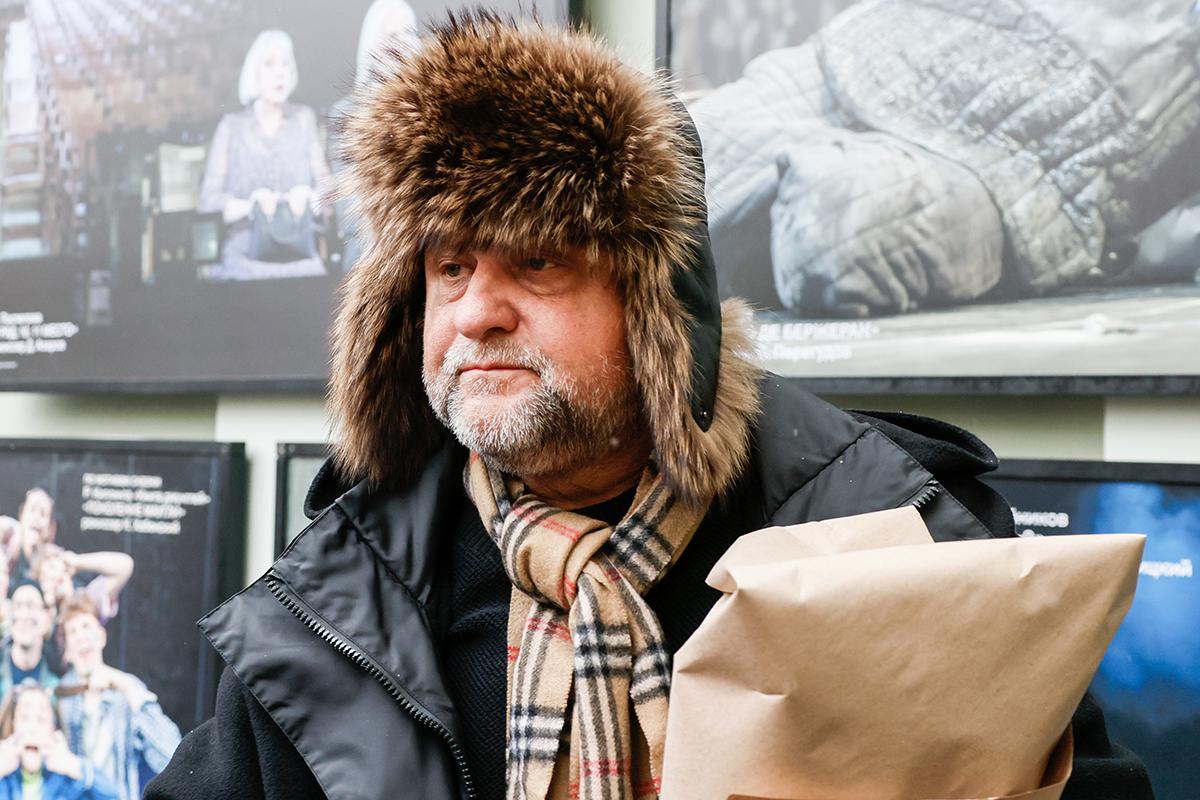 Александр Самойленко во время церемонии прощания с ректором Школы-студии МХАТ, заслуженным артистом РФ Игорем Золотовицким в МХТ имени А.П. Чехова