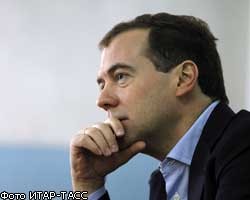 Д.Медведев: Трудовые контракты должны учитывать службу в армии