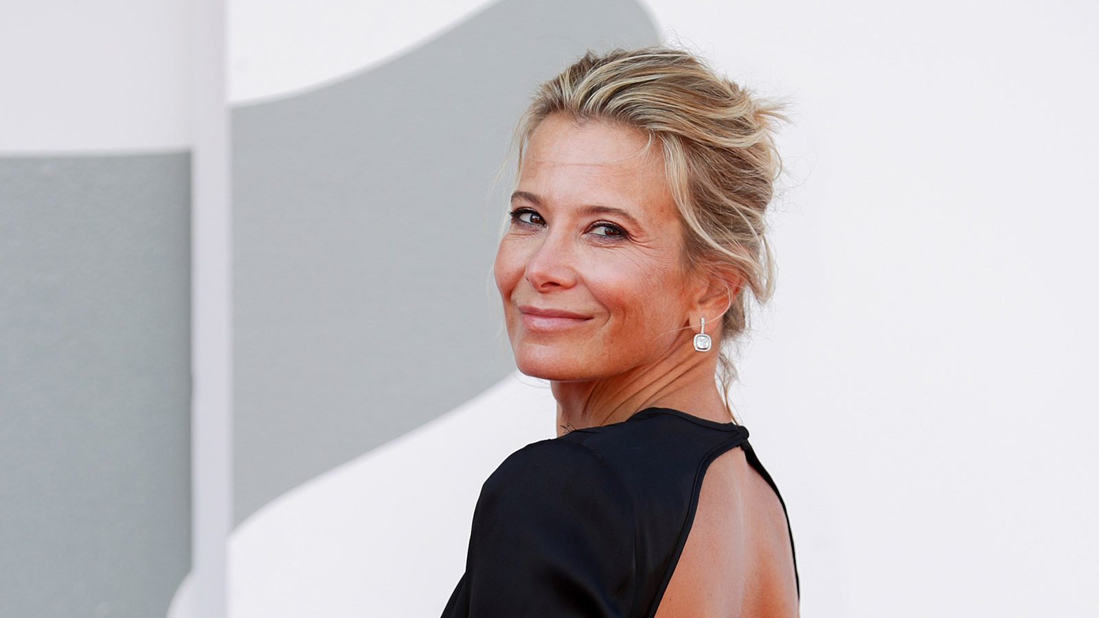 Тұншығумен жыныстық қатынасты онлайн көріңіз