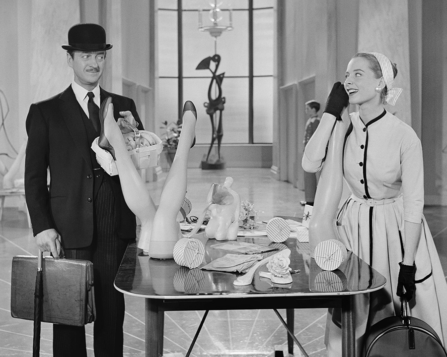 Дэвид Нивен и Женевьев Паж в фильме &laquo;Шелковистое дело&raquo;, 1956&nbsp;г.