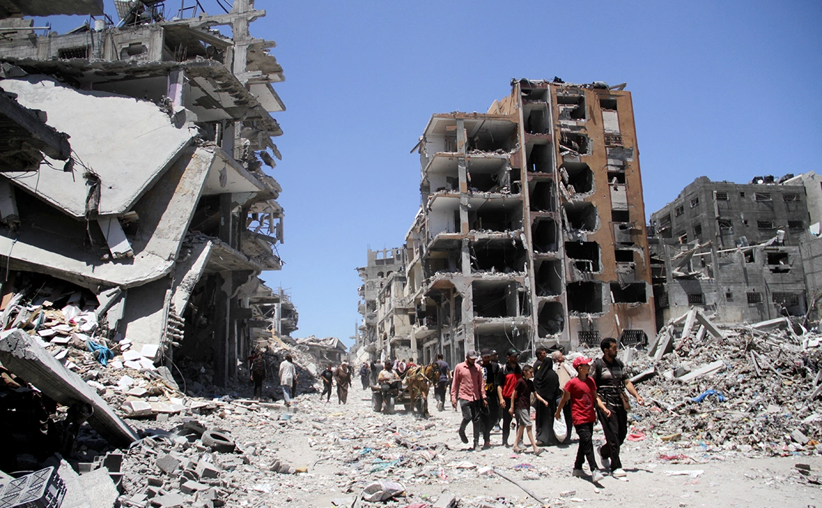 Mahmoud Issa / Reuters