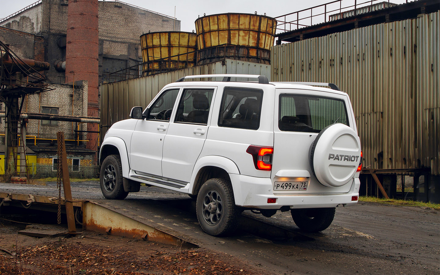 Вообще семечки. Тронувшись вверх на второй передаче, Patriot заехал с оборотами не выше 1500