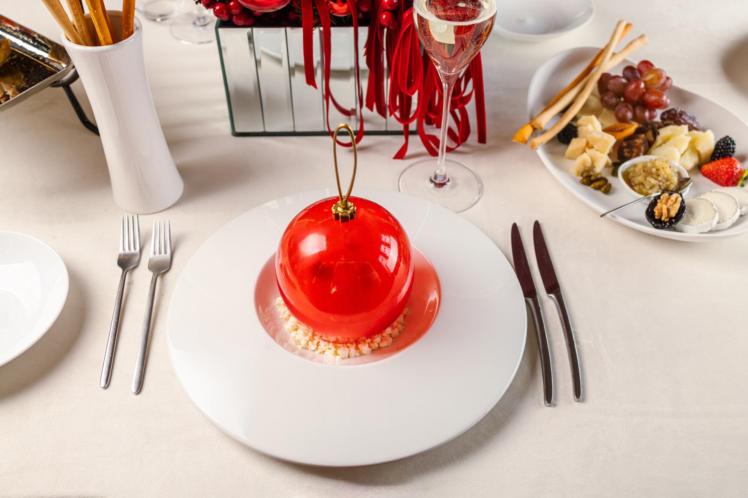 Десерт из новогоднего&nbsp;меню ресторана Quadrum