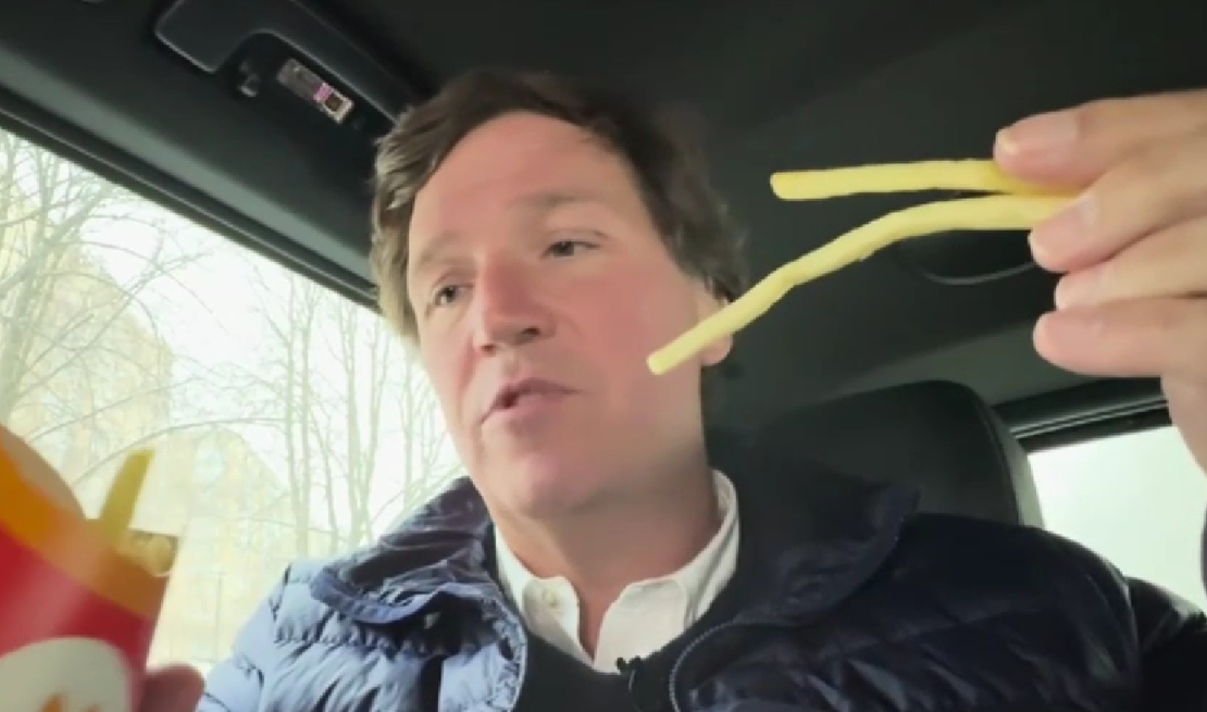 Вкусно и точка макдональдс. Гранд вкусно и точка. Плесень на булке макдональдс. Чизбургер вкусно и точка. Форма вкусно и точка.