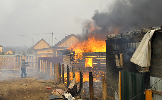 Пожар в селе Смоленка близ Читы, 13 апреля 2015 года.